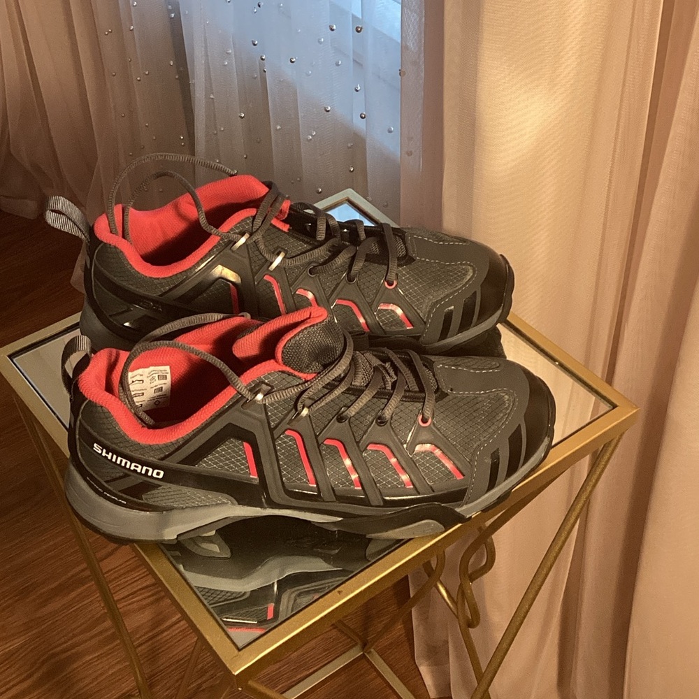Women’s Biking Shoe